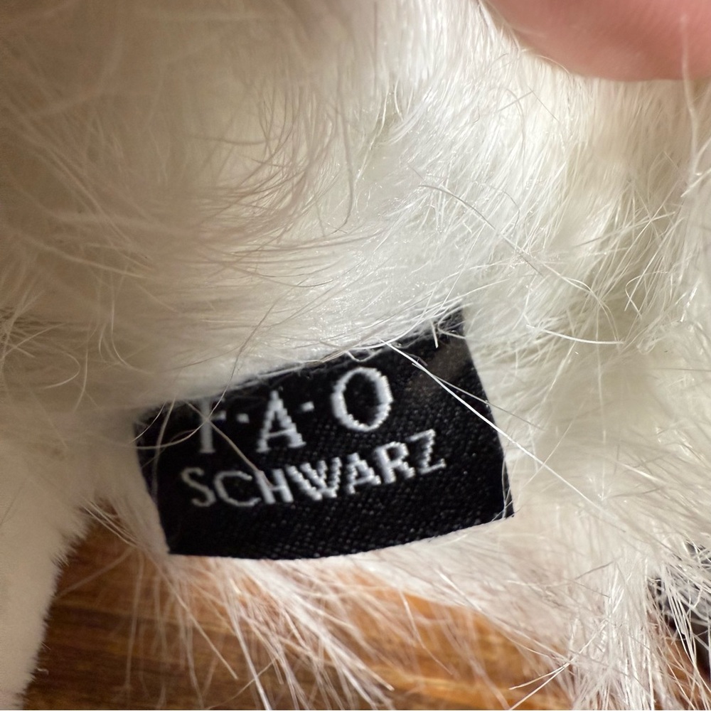 FAO SCHWARZ White Fuzzy Baby Goat Blue Eyes Plush - Picture 10 of 11